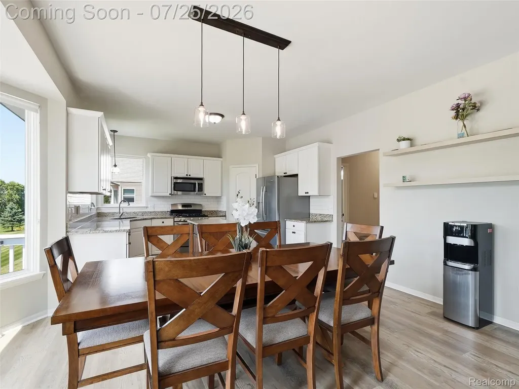 94 Blackberry Drive White Lake Charter Township MI 48386