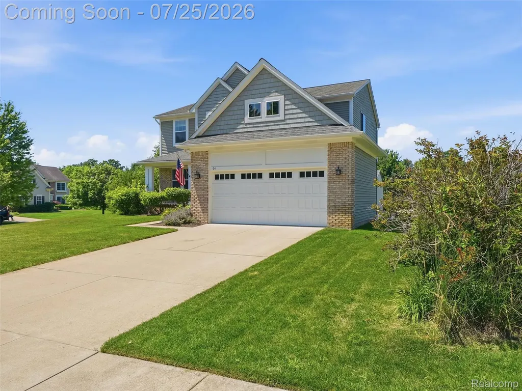 94 Blackberry Drive White Lake Charter Township MI 48386
