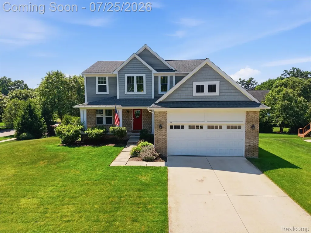 94 Blackberry Drive White Lake Charter Township MI 48386