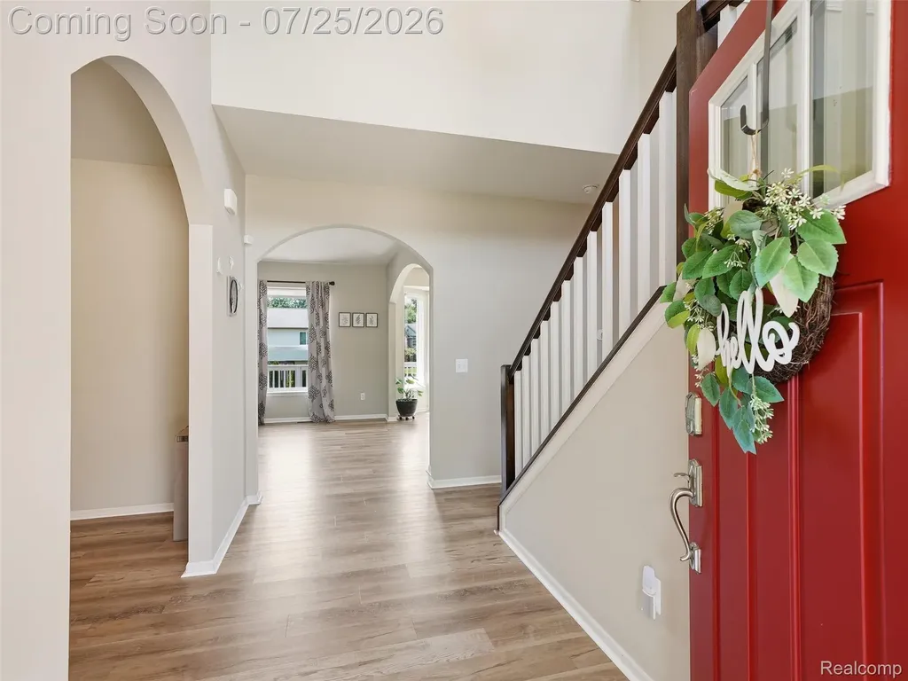 94 Blackberry Drive White Lake Charter Township MI 48386