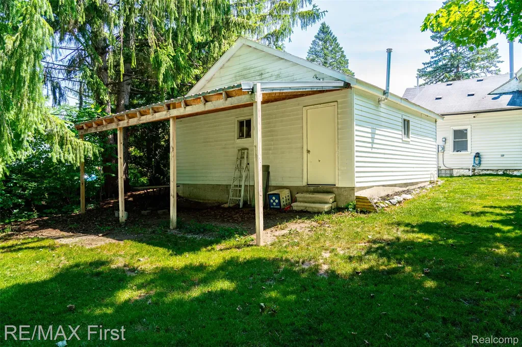 34741 Maple Street Memphis City MI 48041