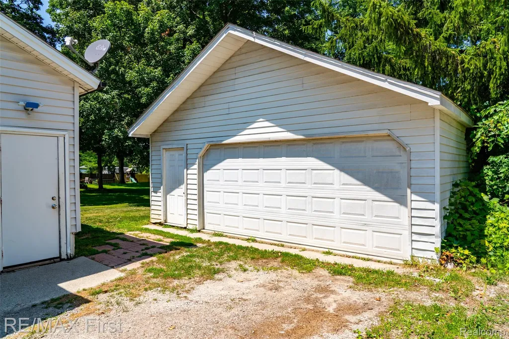 34741 Maple Street Memphis City MI 48041