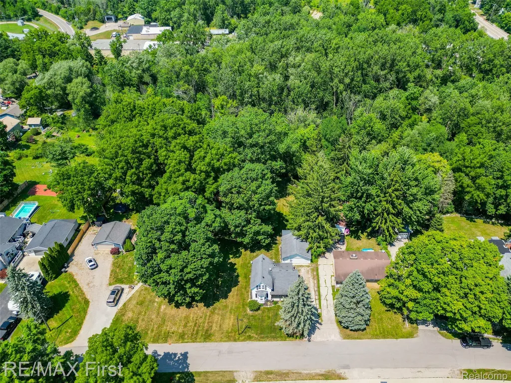 34741 Maple Street Memphis City MI 48041