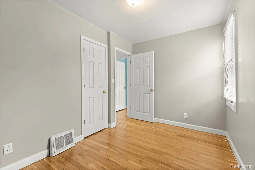 1313 Royal Avenue Royal Oak City MI 48073