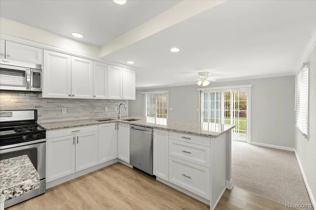 1313 Royal Avenue Royal Oak City MI 48073
