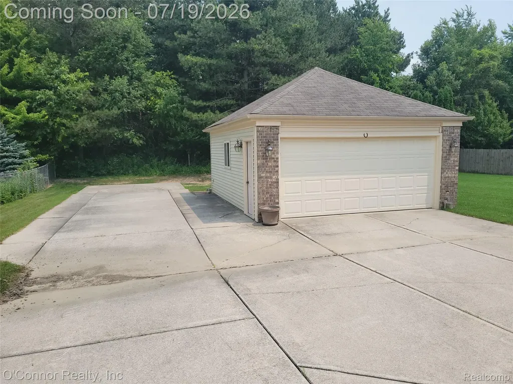 1038 Broad Ax Lane Kimball Township MI 48074