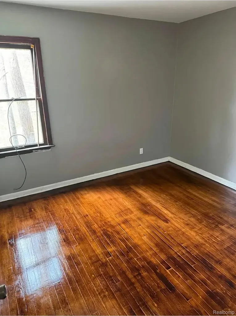 9541 Grandmont Avenue Detroit City MI 48227