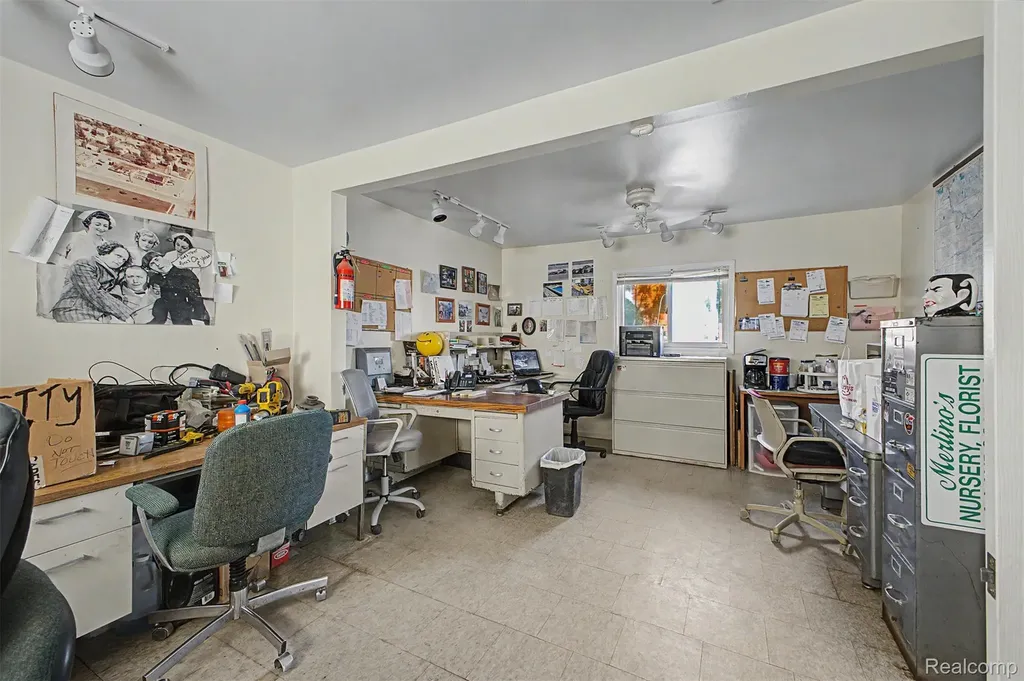 1287 S Merriman Road Westland City MI 48186