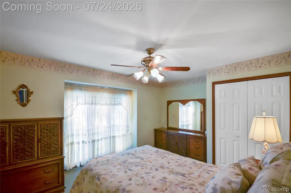 35535 Collingwood Drive Sterling Heights City MI 48312