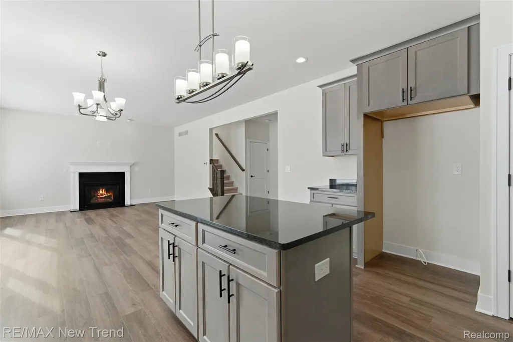 2388 Madison Street Wixom City MI 48393