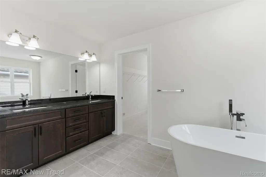 2388 Madison Street Wixom City MI 48393