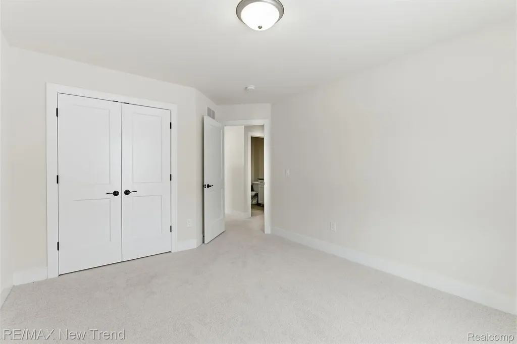 2388 Madison Street Wixom City MI 48393