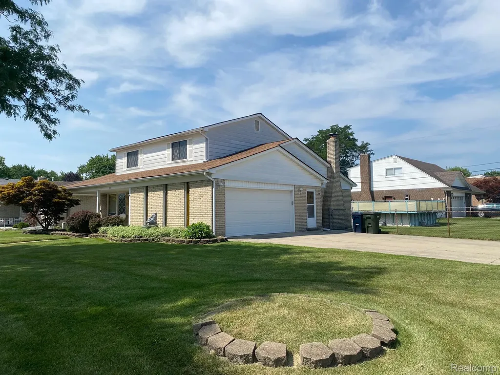 36745 Rowe Drive Sterling Heights City MI 48312