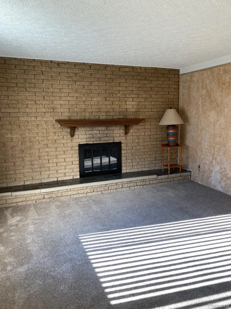 36745 Rowe Drive Sterling Heights City MI 48312