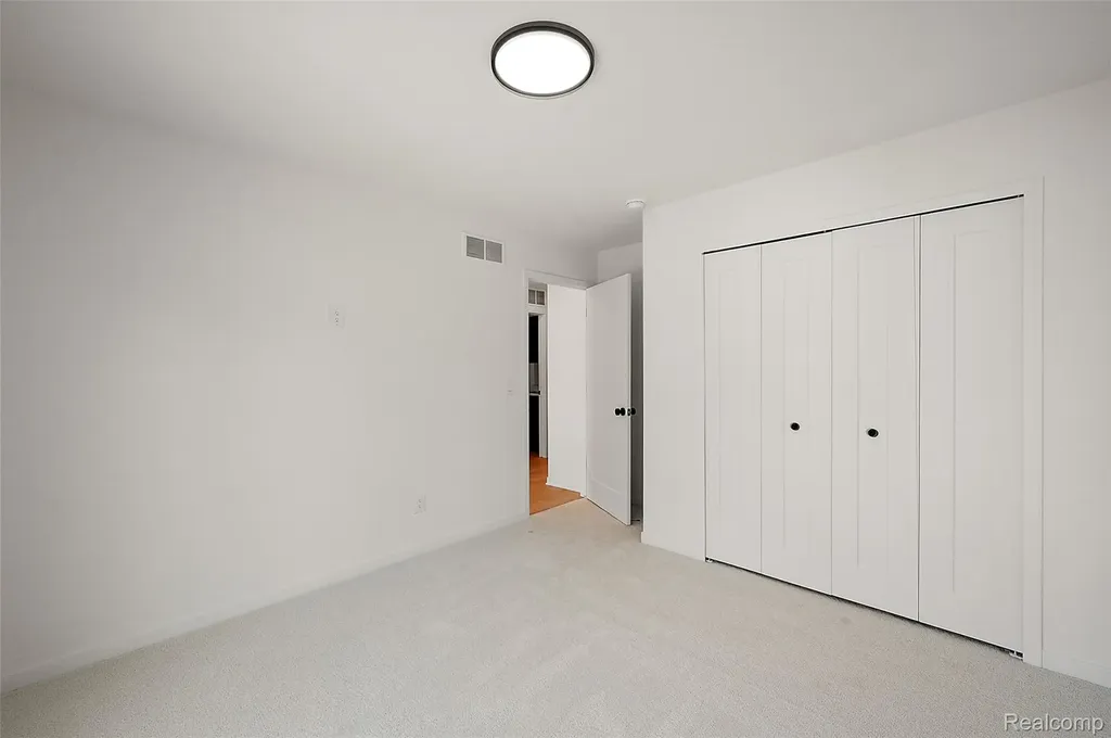 3139 Grayson Street Ferndale City MI 48220
