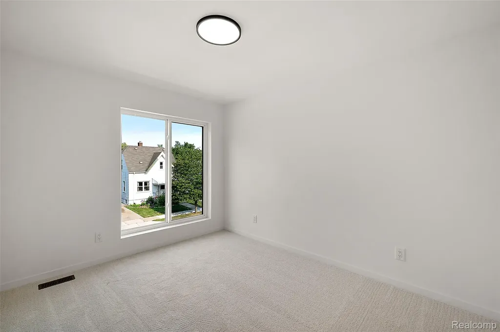 3139 Grayson Street Ferndale City MI 48220