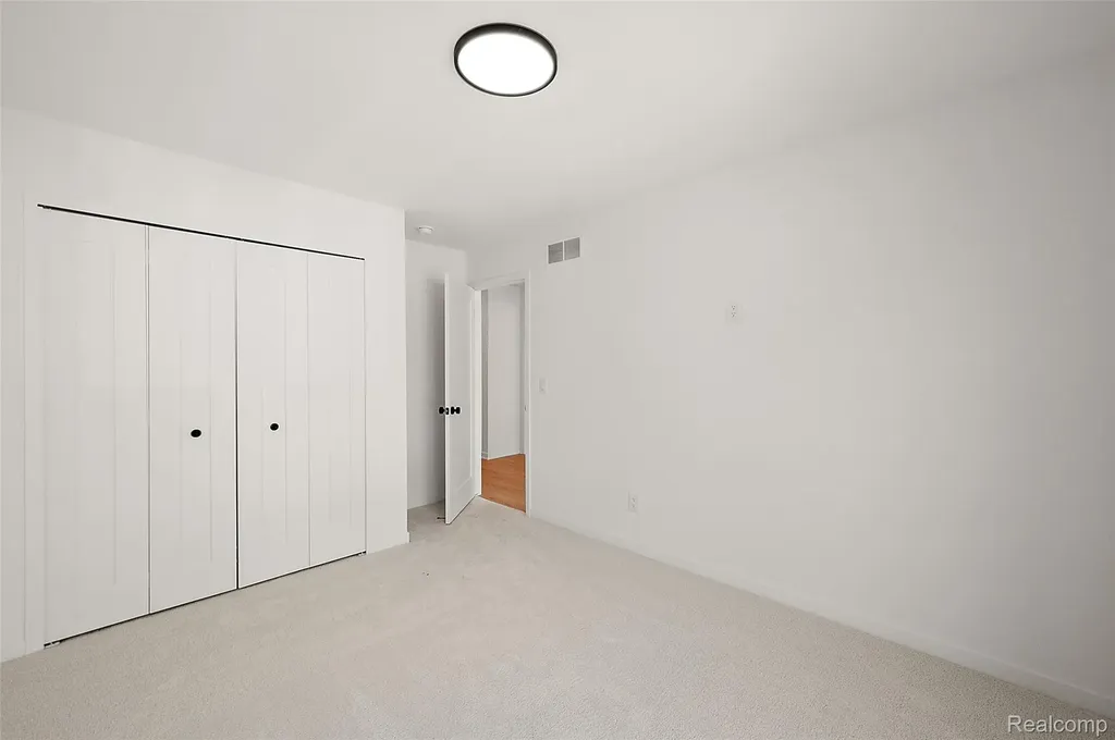 3139 Grayson Street Ferndale City MI 48220