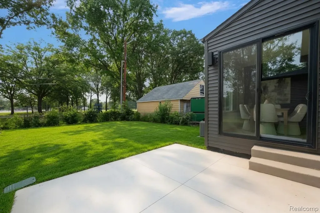 3139 Grayson Street Ferndale City MI 48220