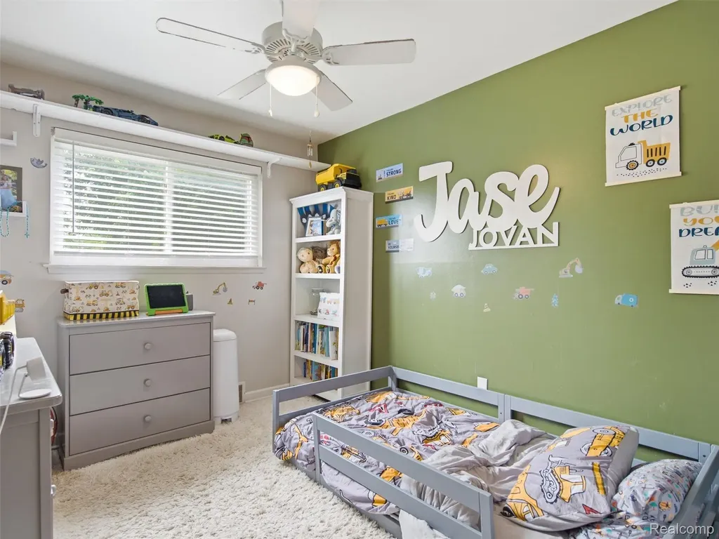 15222 Elderwood Street Roseville City MI 48066
