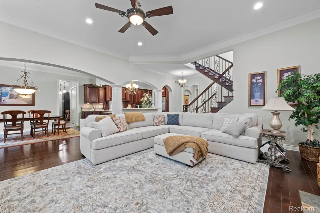 56555 Hartley Drive W Shelby Charter Township MI 48316
