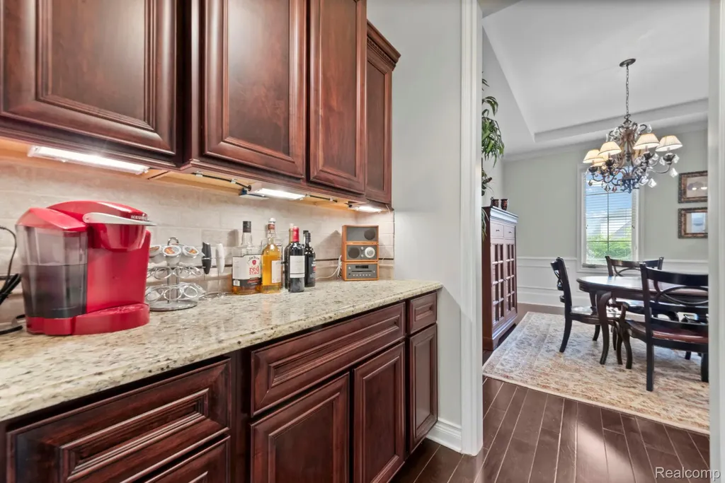 56555 Hartley Drive W Shelby Charter Township MI 48316