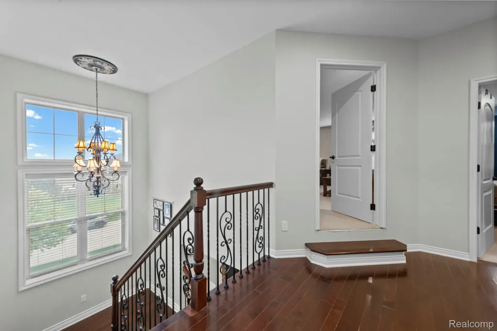 56555 Hartley Drive W Shelby Charter Township MI 48316