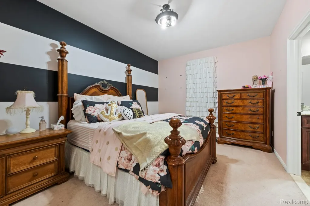 56555 Hartley Drive W Shelby Charter Township MI 48316