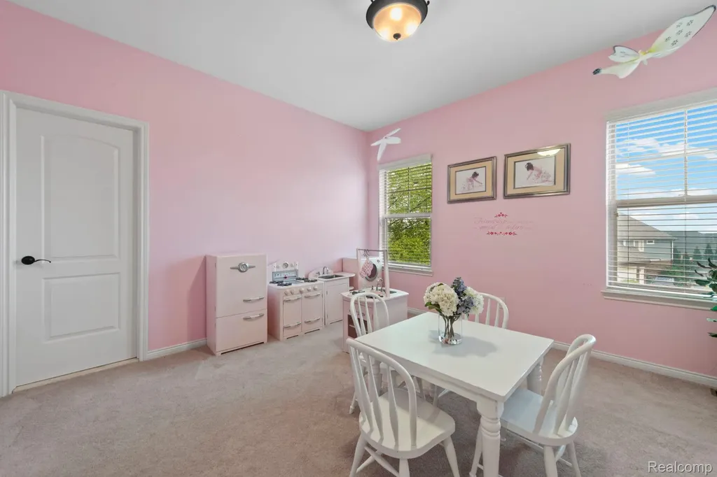 56555 Hartley Drive W Shelby Charter Township MI 48316