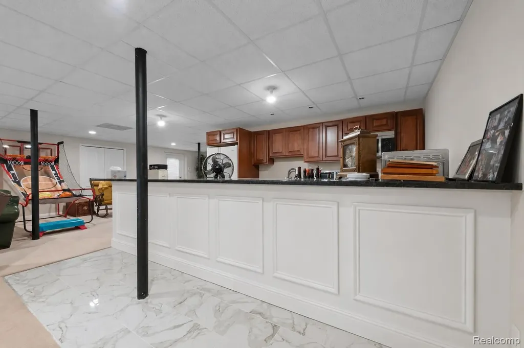 56555 Hartley Drive W Shelby Charter Township MI 48316