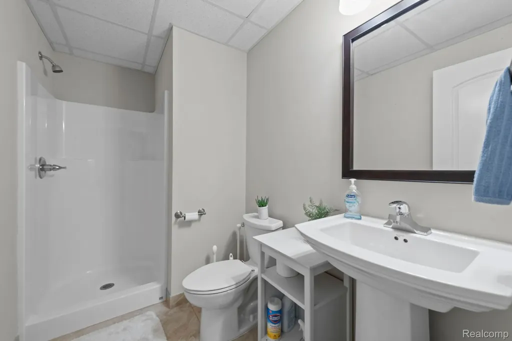 56555 Hartley Drive W Shelby Charter Township MI 48316
