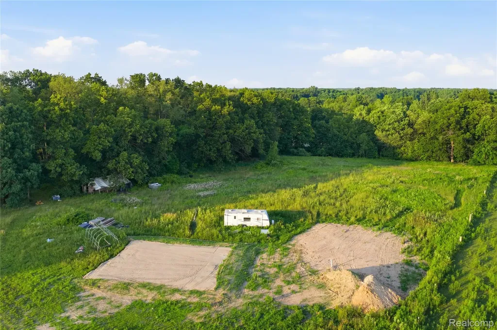 5300 W Allen Road Cohoctah Township MI 48836