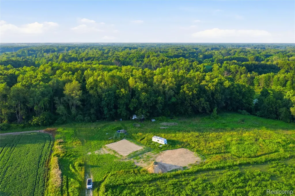 5300 W Allen Road Cohoctah Township MI 48836