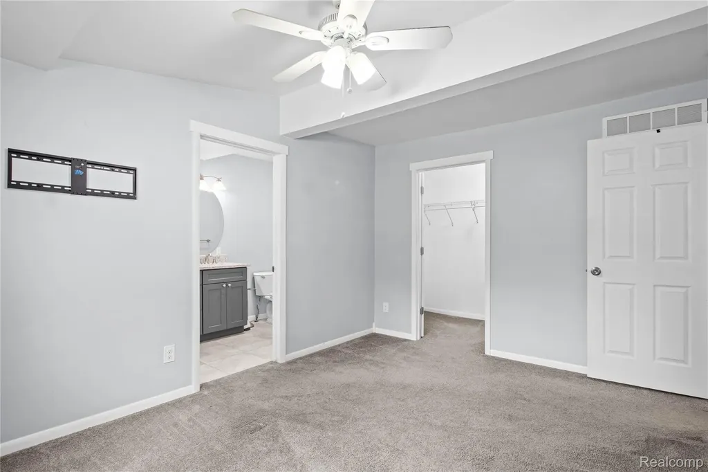 1145 Bayfield Street Orion Charter Township MI 48362