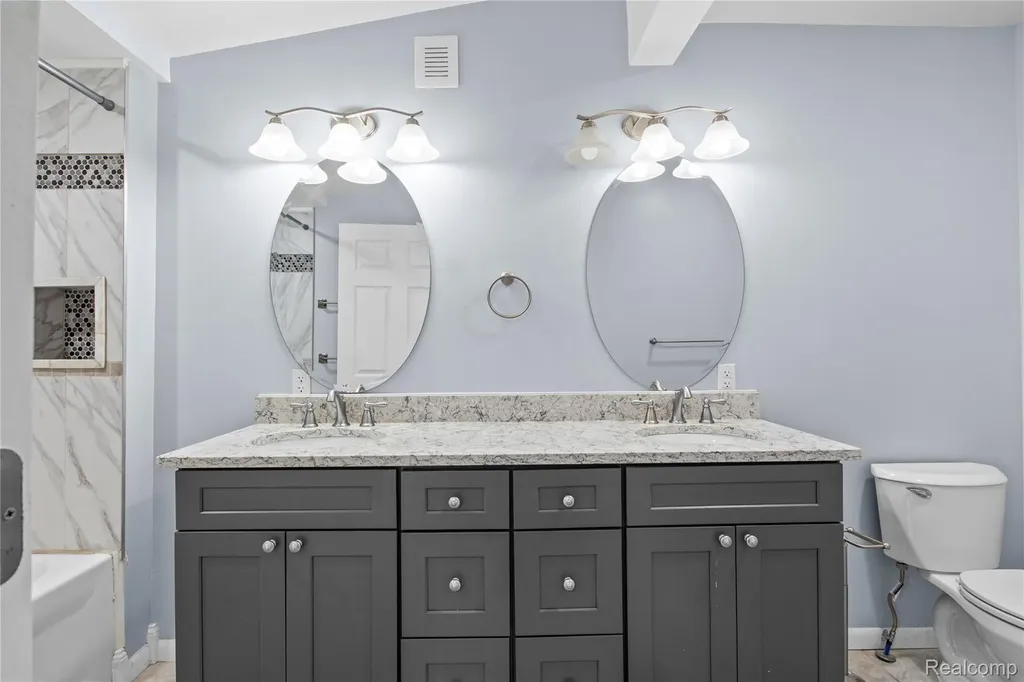 1145 Bayfield Street Orion Charter Township MI 48362