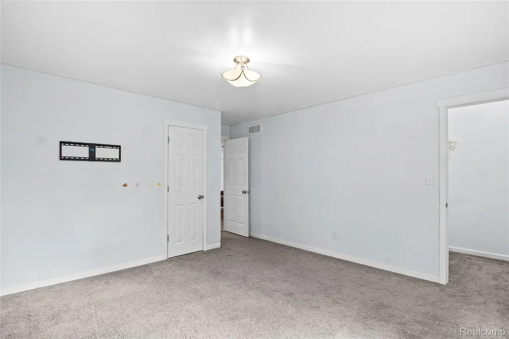 1145 Bayfield Street Orion Charter Township MI 48362