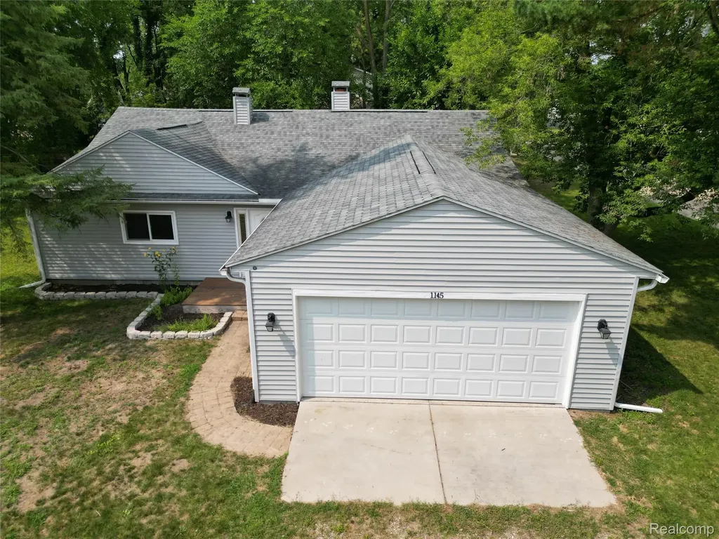 1145 Bayfield Street Orion Charter Township MI 48362