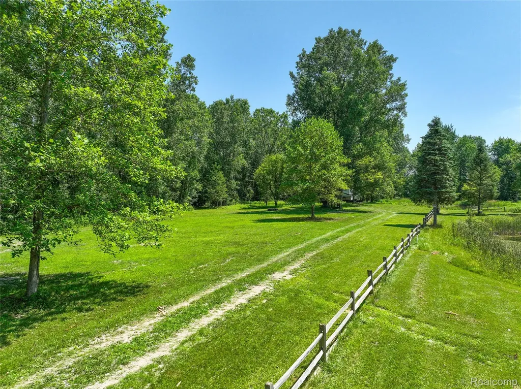 Vacant Land Nicholson Road Fowlerville Village MI 48836