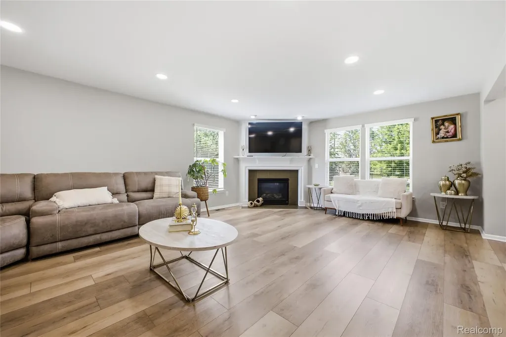 56291 Hastings Drive Macomb Township MI 48042