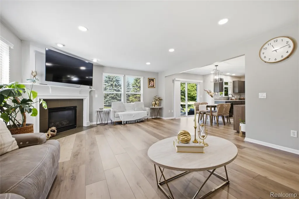 56291 Hastings Drive Macomb Township MI 48042