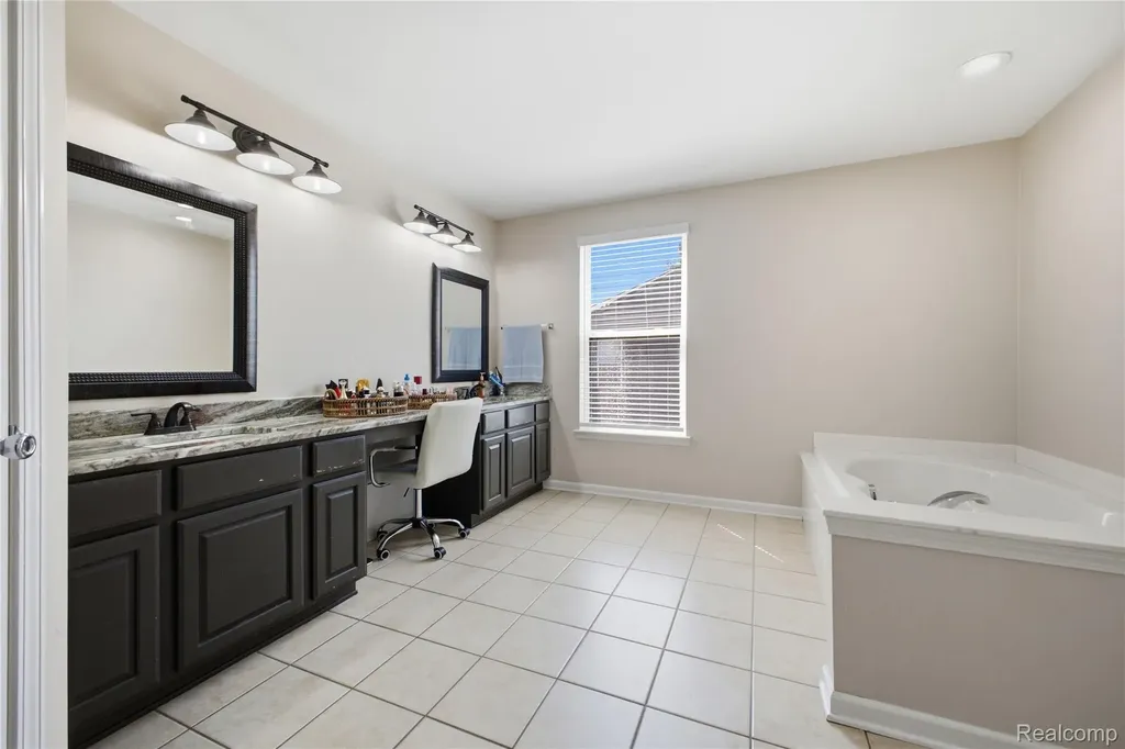 56291 Hastings Drive Macomb Township MI 48042