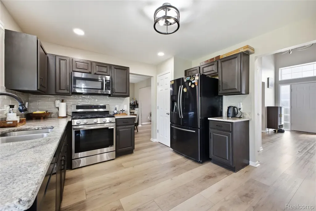 56291 Hastings Drive Macomb Township MI 48042