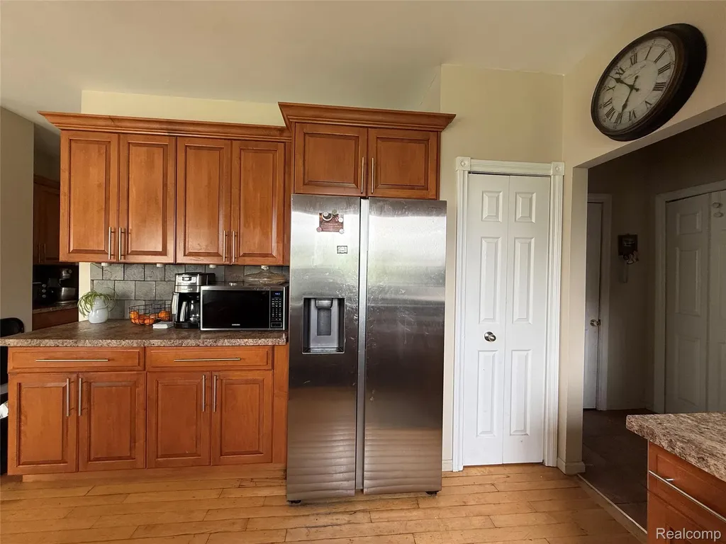 15584 Timbers Edge Drive Clinton Charter Township MI 48035
