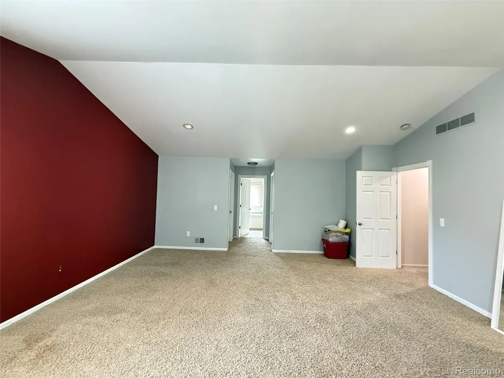 15584 Timbers Edge Drive Clinton Charter Township MI 48035