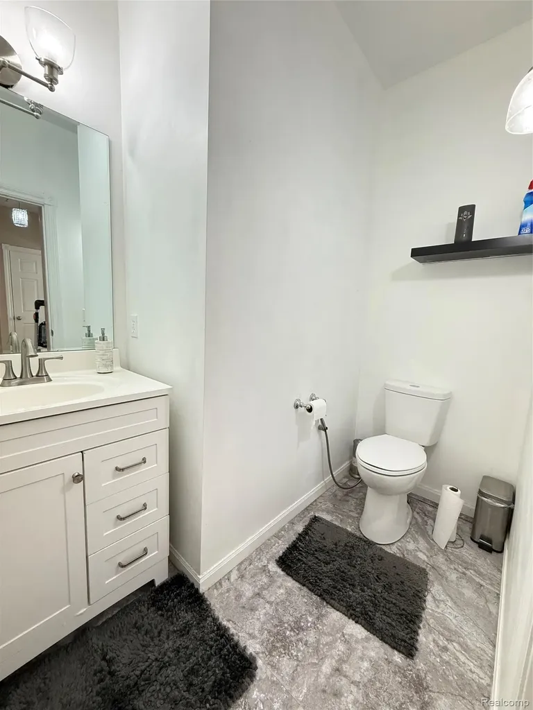 15584 Timbers Edge Drive Clinton Charter Township MI 48035