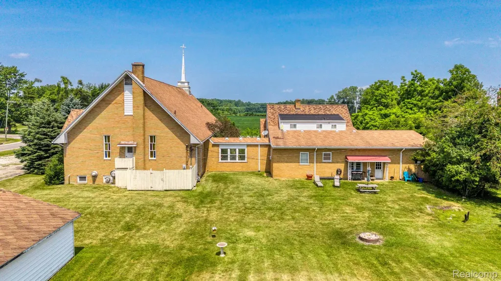 9735 Dolan Road Columbus Township MI 48063