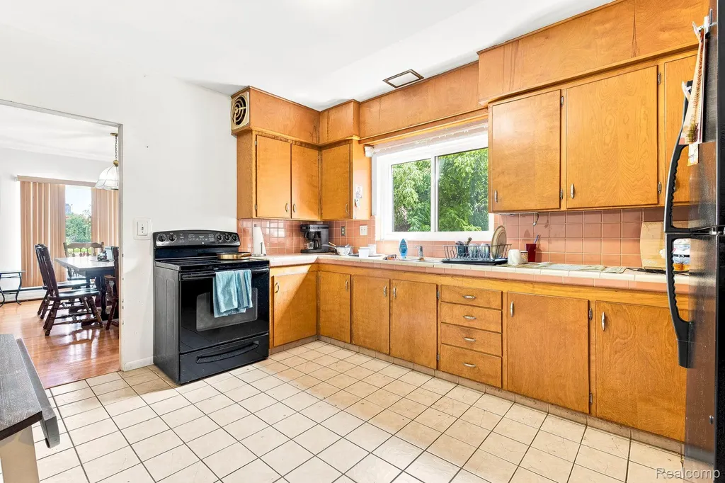 9735 Dolan Road Columbus Township MI 48063