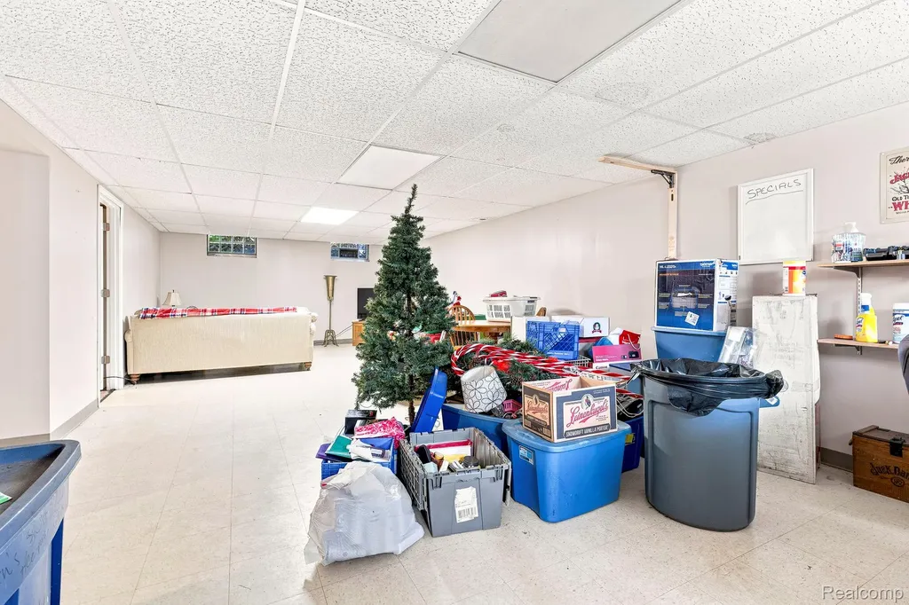 9735 Dolan Road Columbus Township MI 48063