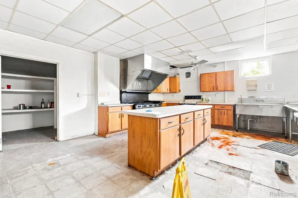 9735 Dolan Road Columbus Township MI 48063