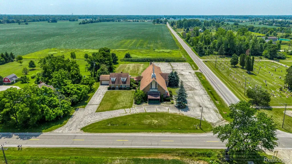 9735 Dolan Road Columbus Township MI 48063