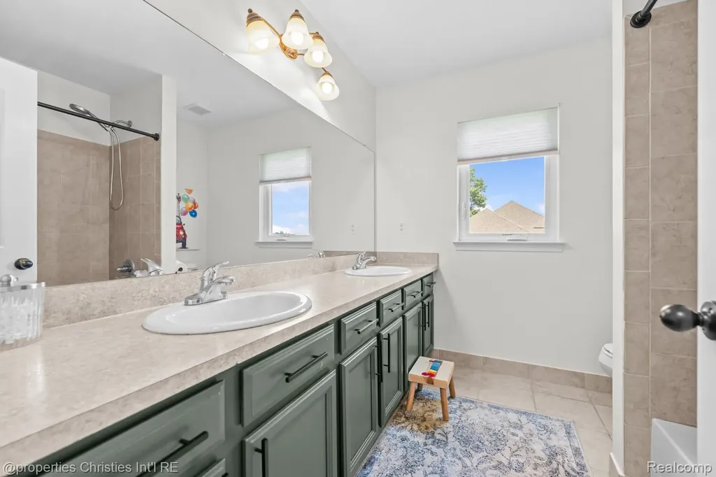 578 Red Bank Drive White Lake Charter Township MI 48386